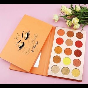 Meet your Posher, Reina